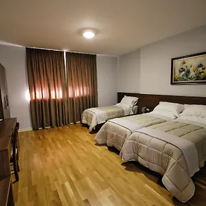 In Center 3* Tirana